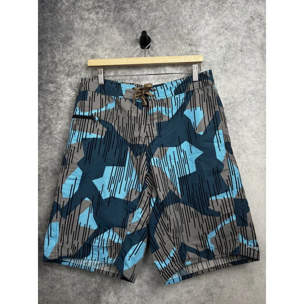 Patagonia Men's Twenty-Three's Wavefarer Board Shorts in Land Quilt Sky Size 32